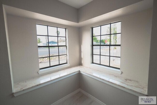Building Photo - 23919 Ellie Ln