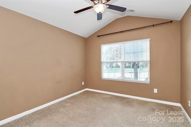 Building Photo - 7000 Dacian Ln