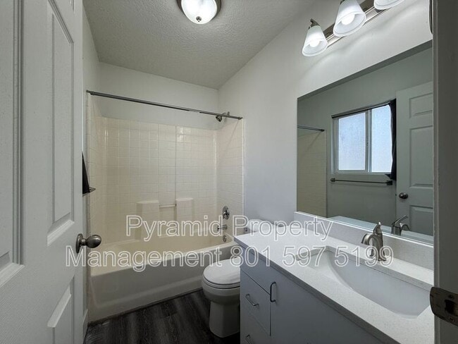 Building Photo - 3178 S 945 E