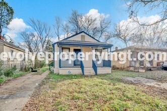 Building Photo - FULLY LOADED 3/2 IN GREAT LOCATION