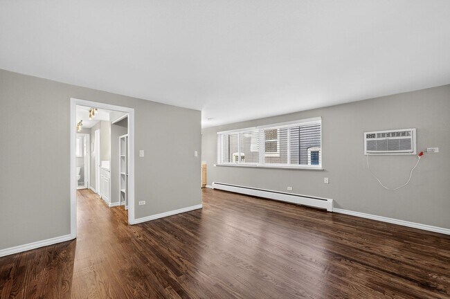 Building Photo - Beautiful Denver Condo