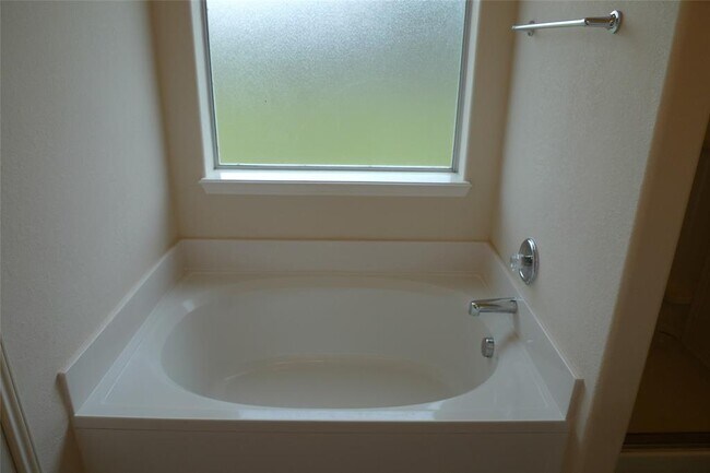 Building Photo - 1127 Desert Oasis Ln