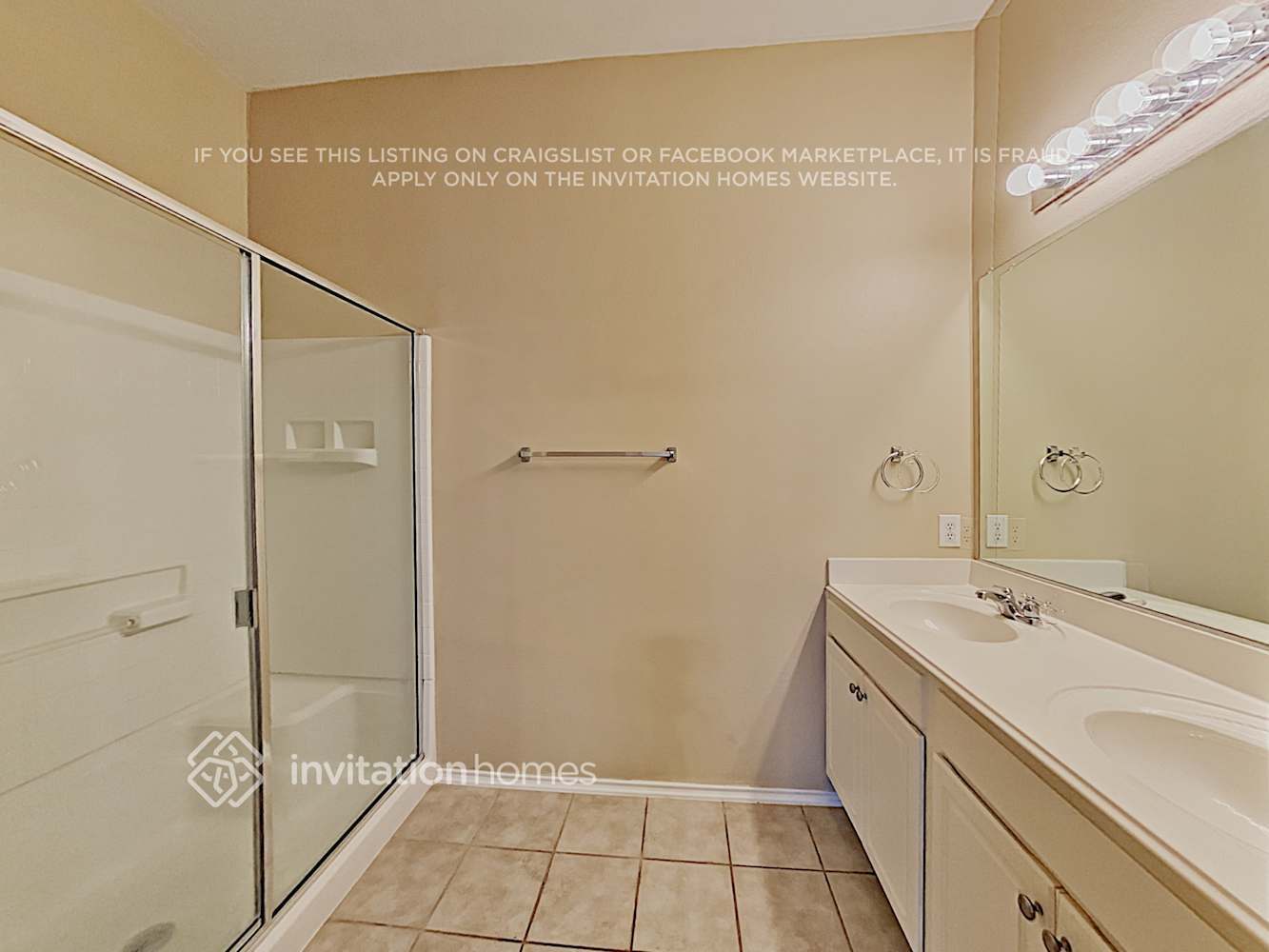 Building Photo - 1112 Sweetwater Dr