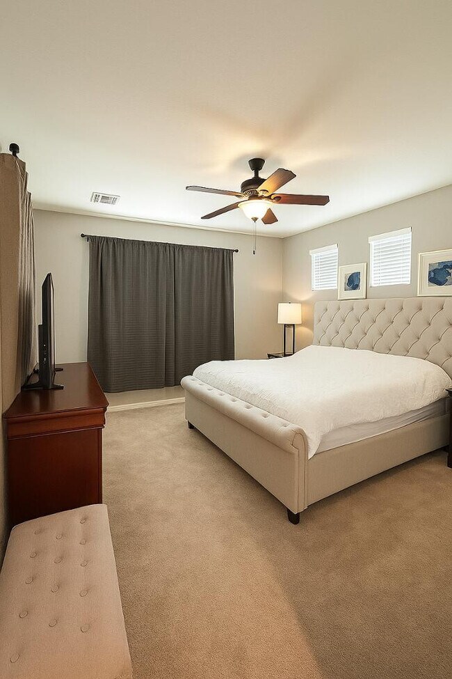 Building Photo - 15697 W Westview Dr