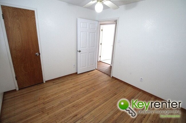 Building Photo - 3429 Braeburn St