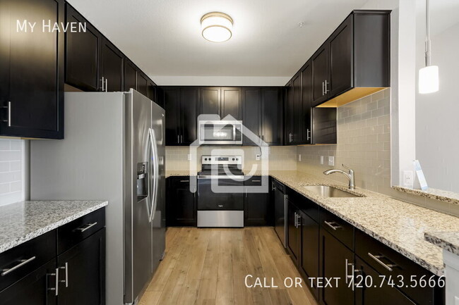 Building Photo - 15700 E Jamison Dr