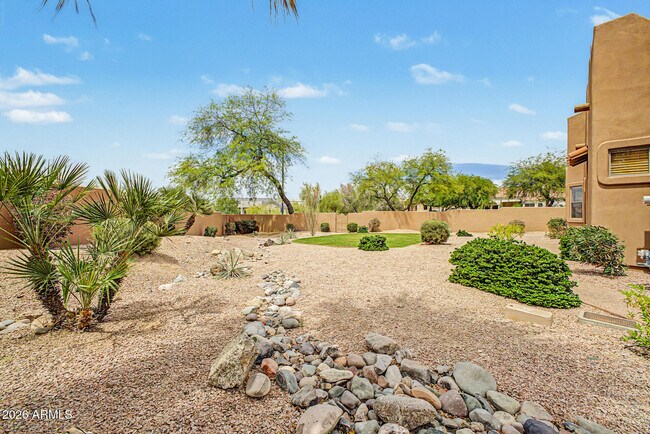 Building Photo - 6540 E Redmont Dr