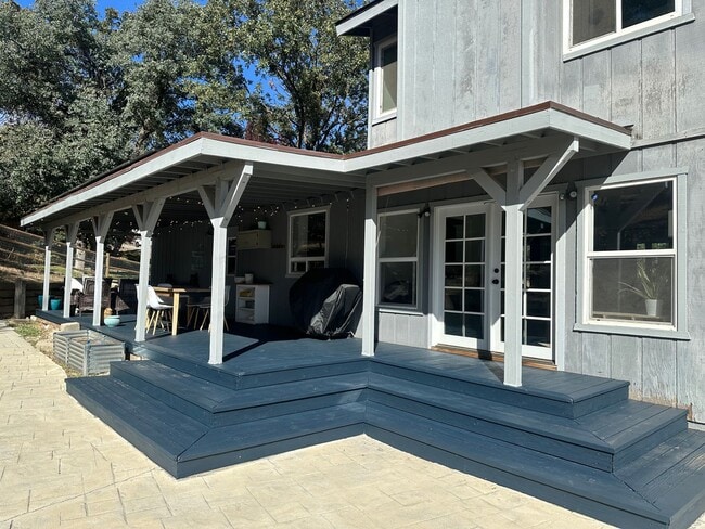 Building Photo - 25908 Bear Valley Rd