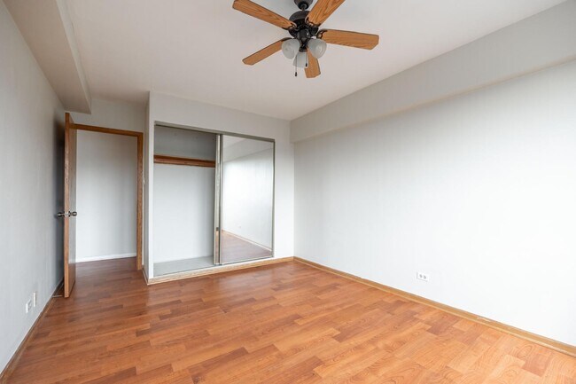 Building Photo - 4180 N Marine Dr