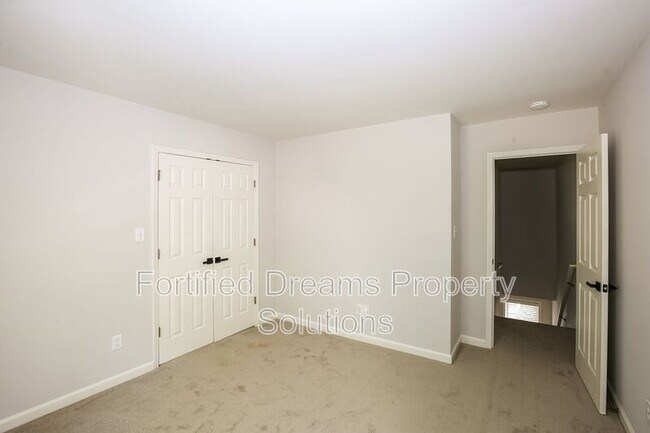 Building Photo - 8326 Brickle Ln