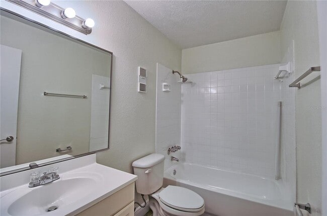 Building Photo - 13708 Orange Sunset Dr