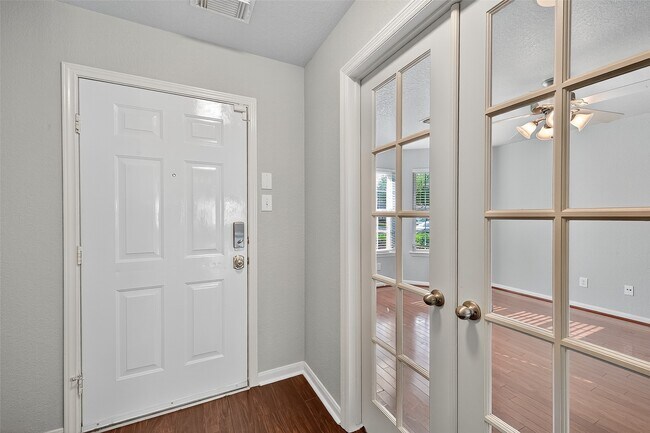 Building Photo - 4038 Mt Everest Way
