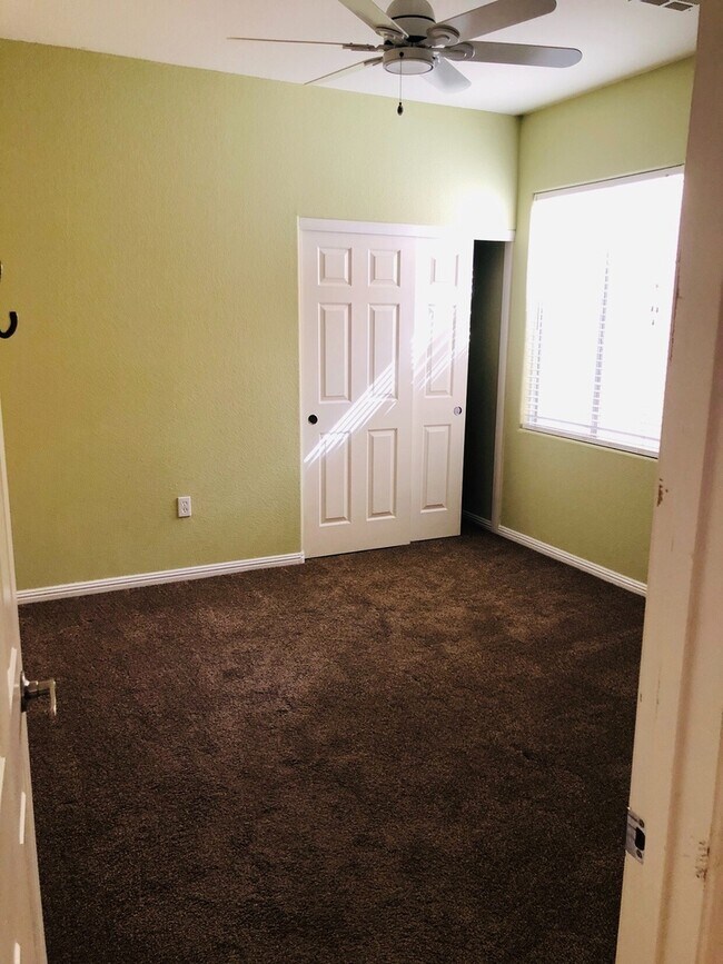 Building Photo - *WONDERFUL SINGLE STORY HOME IN GREEN VALLEY RANCH GATED COMMUNITY!!**