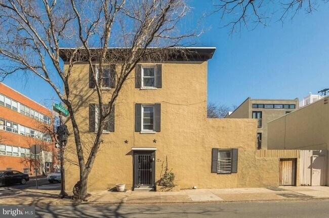 Building Photo - 501 S 26th St