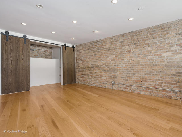 Building Photo - 1872 N Clybourn Ave