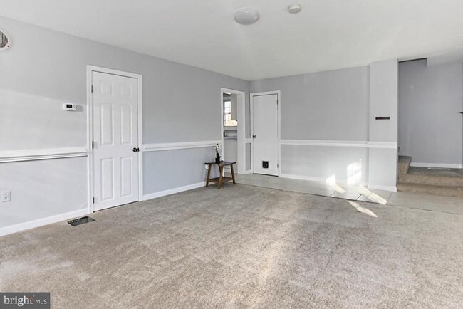 Building Photo - 2104 S Nelson St