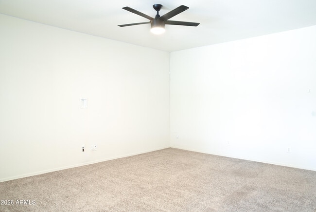 Building Photo - 43633 Yucca Ln