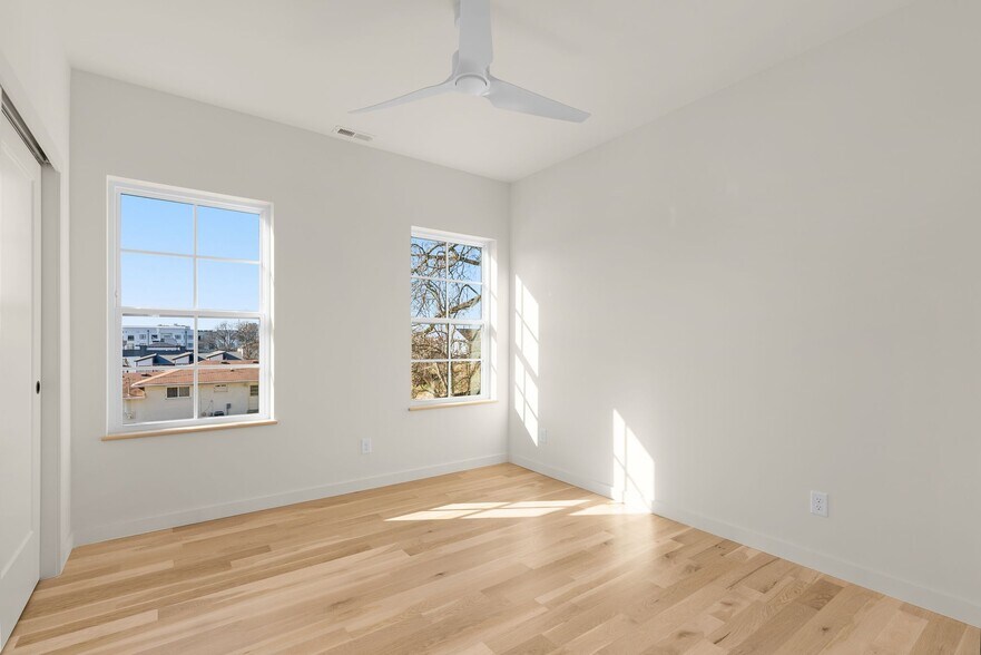 Building Photo - 1010 Wade Ave
