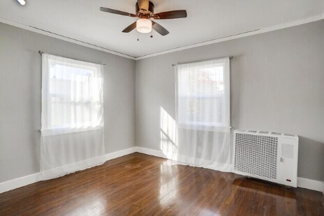 Building Photo - 4909 S Gramercy Pl