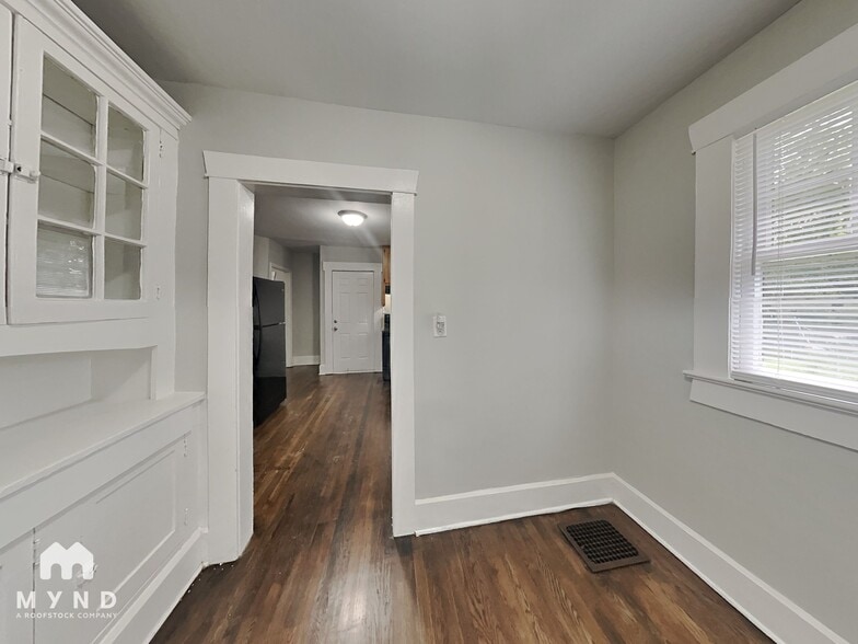 Building Photo - 4817 Avenue N
