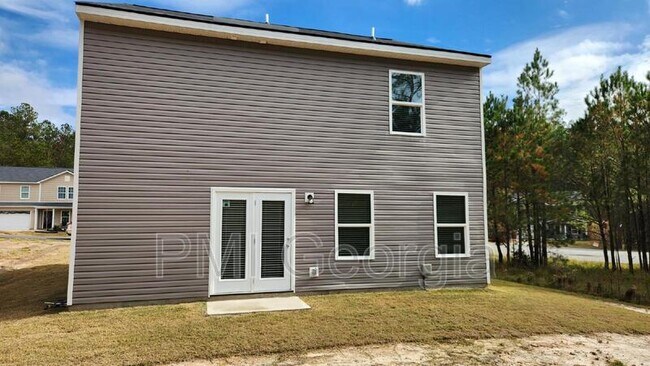 Building Photo - 734 Cole Dr