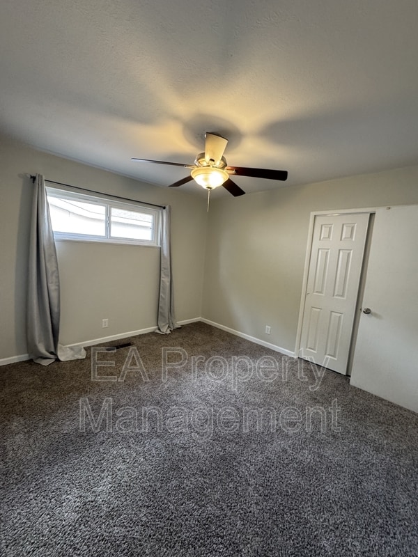 Building Photo - 1417 Dorothy St NE