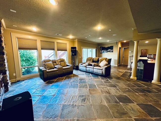 Building Photo - {9003} Wilshire Farms Reverse 1.5 Story Ho...