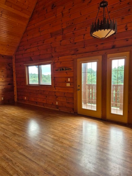 Building Photo - 628 Sandy Beach Court