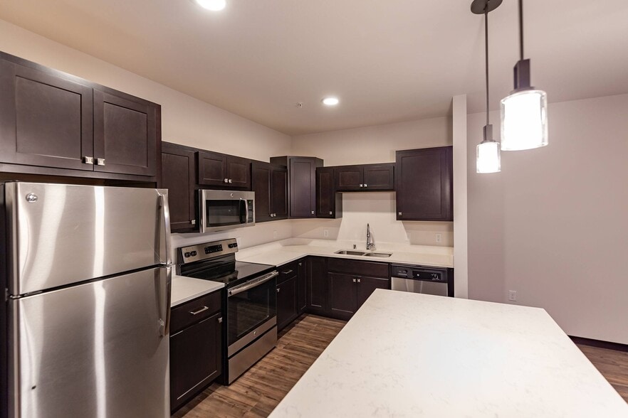 The Park 6201 Williamsburg Way Deforest WI 53532 Apartment Finder