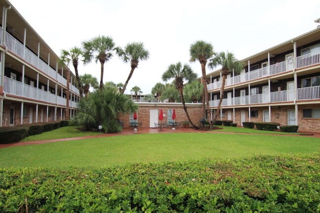 Building Photo - Bayfront Living Minutes from Downtown, NAS...