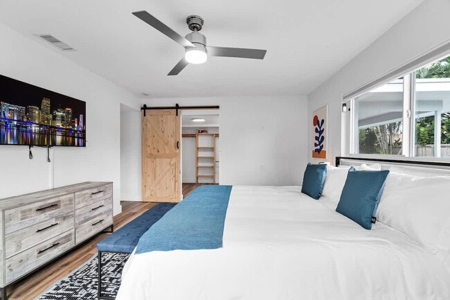 Building Photo - 3151 NW 69th St