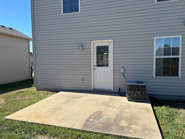 Building Photo - 4012 Snowy Owl Dr