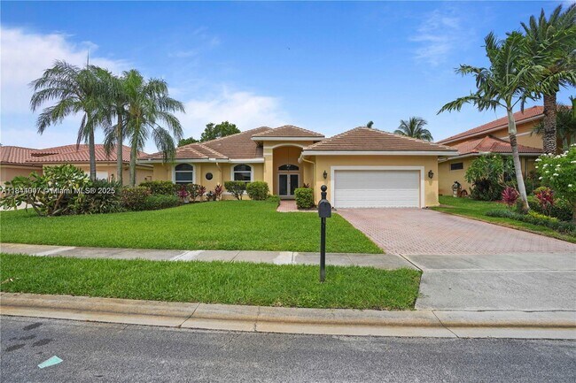 Building Photo - 720 Cypress Pointe Dr W