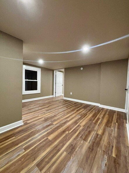 Building Photo - 626 Florida Ave