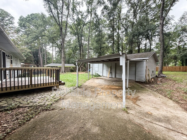 Building Photo - 1000 Springview Trail
