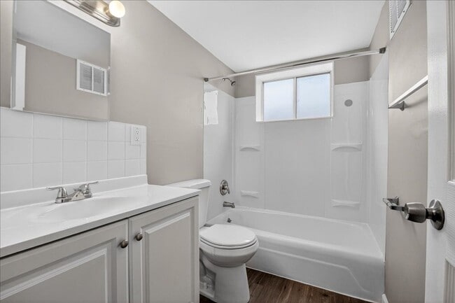 Building Photo - Doctor Morgan Ford