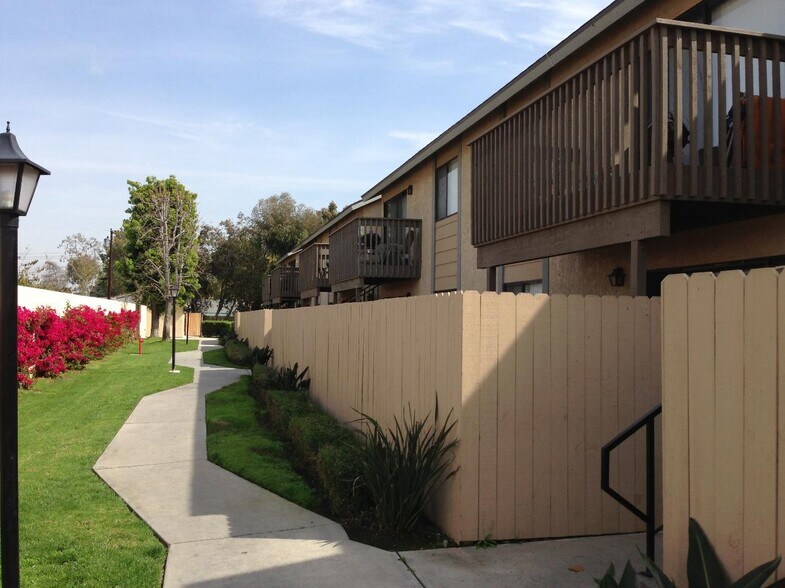 Building Exterior - 9450 Holder St