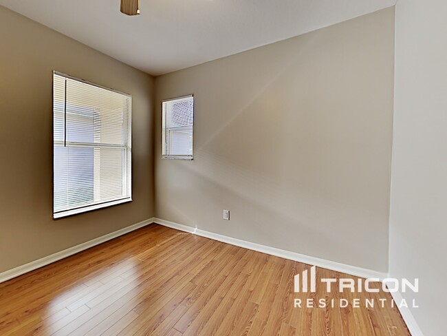 Building Photo - 32344 Fish Hook Lp