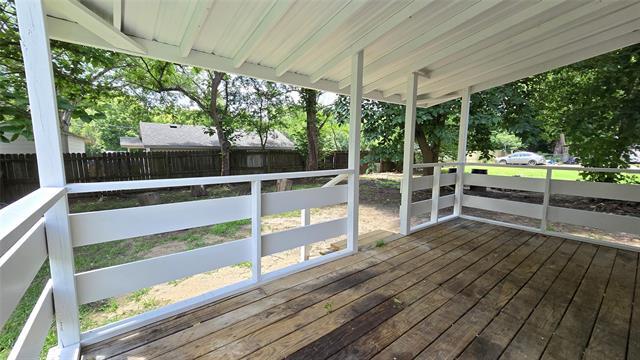 Building Photo - 389 Blackbourn St