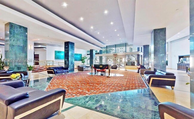 Building Photo - 6345 Collins Ave