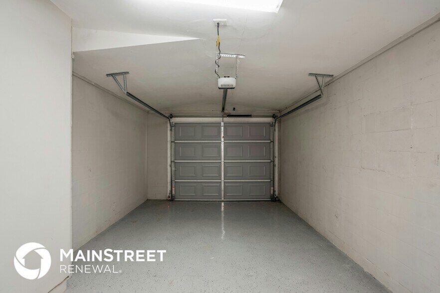 Building Photo - 8716 78th Pl