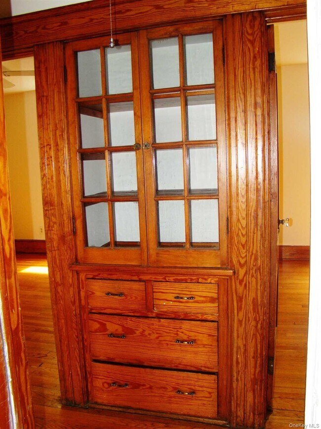 Building Photo - 2 Worrall Ave