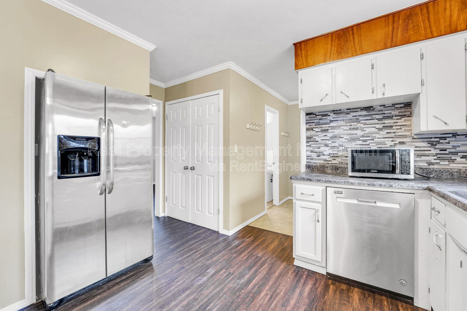 Building Photo - 603 E Greenwood St