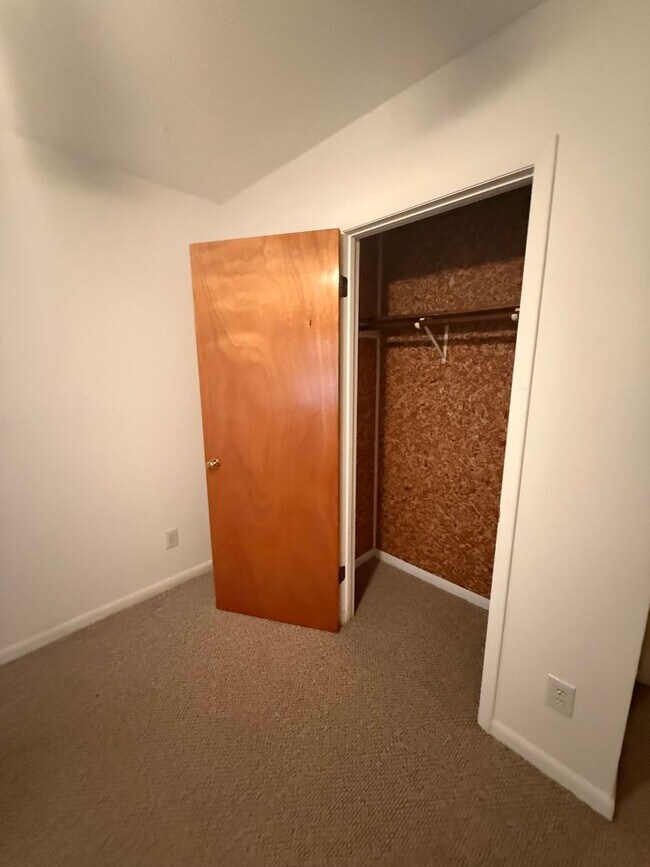 Building Photo - CALL or Text 910-284-4804 TO SCHEDULE