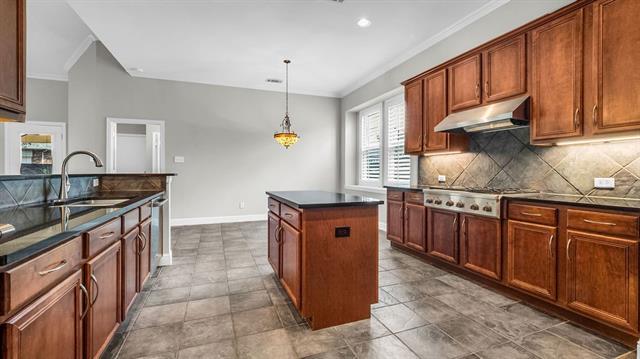 Building Photo - 2208 Barret Dr