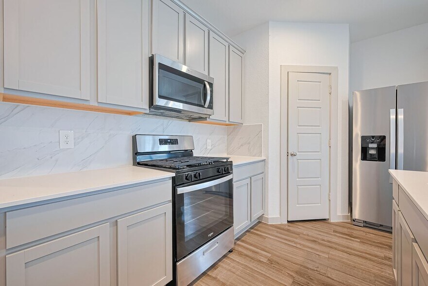 Building Photo - 1010 Curly Angora Ct