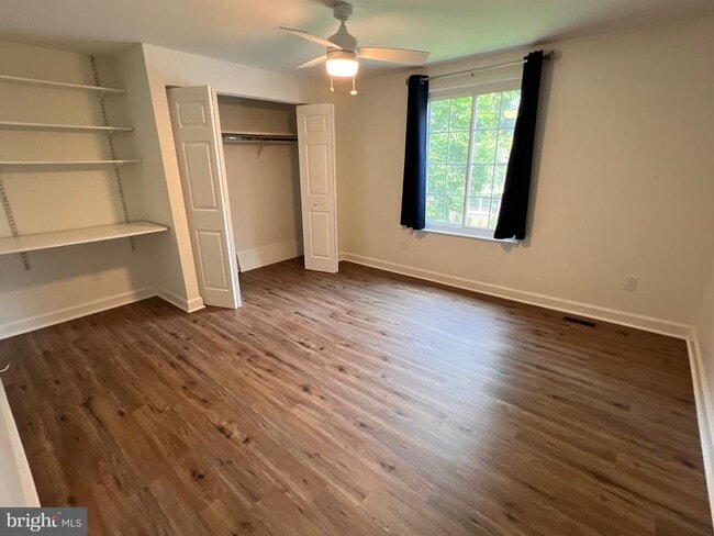 Building Photo - 5925 Vernons Oak Ct