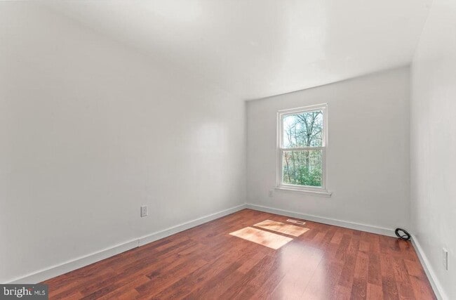 Building Photo - 13093 Blakeslee Dr