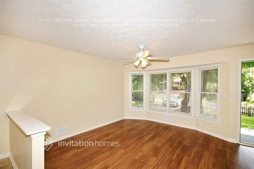 Building Photo - 109 Cedar Ridge Trail