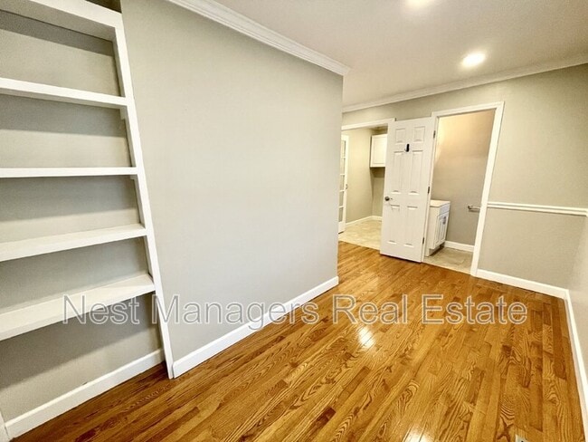 Building Photo - 1430 Pine Valley Loop